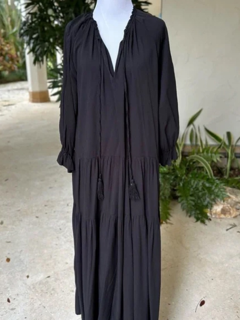SILK & SALT Women's Black V-Neck Long Sleeve Maxi Dress Size L